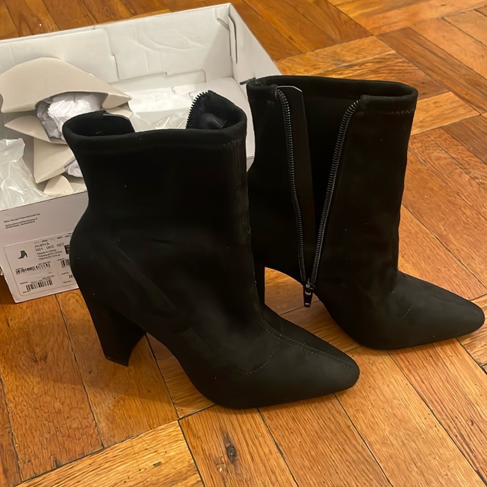 Aldo bootie size 5